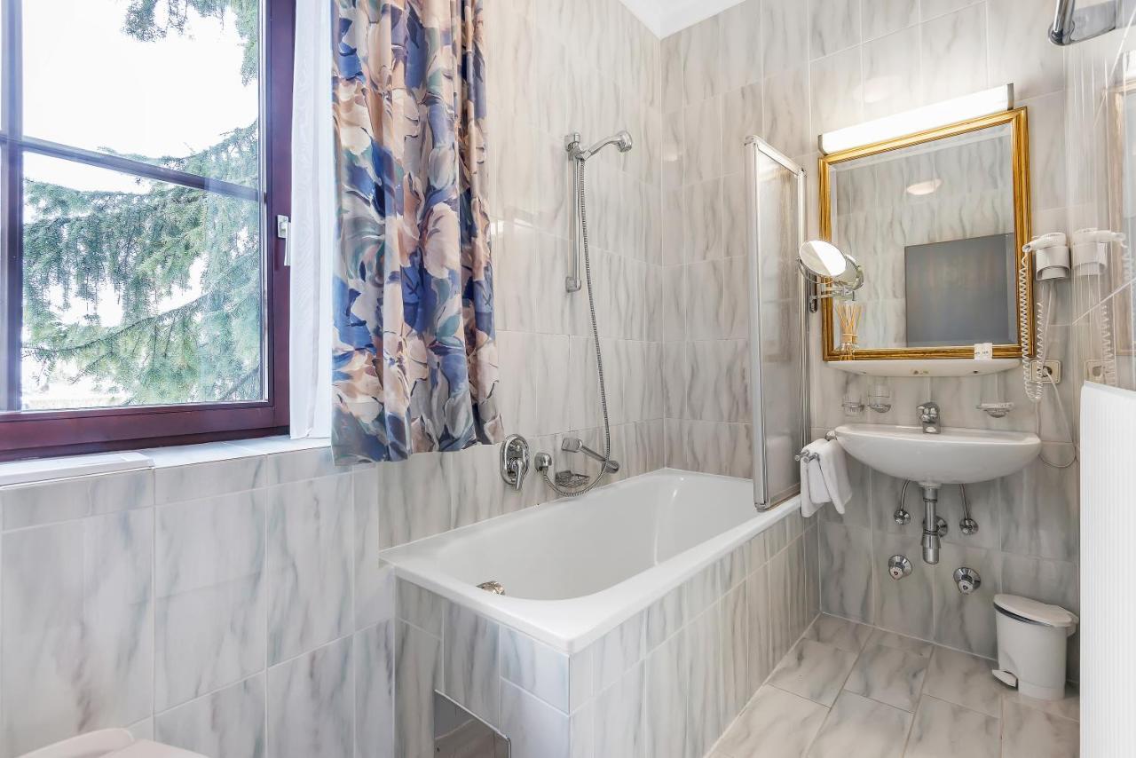 Heart Hotel Sylvia Ischgl Ngoại thất bức ảnh